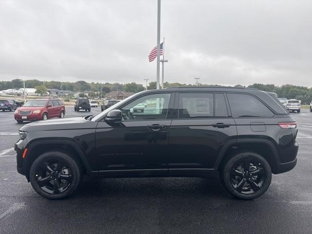 new 2025 Jeep Grand Cherokee car, priced at $41,331