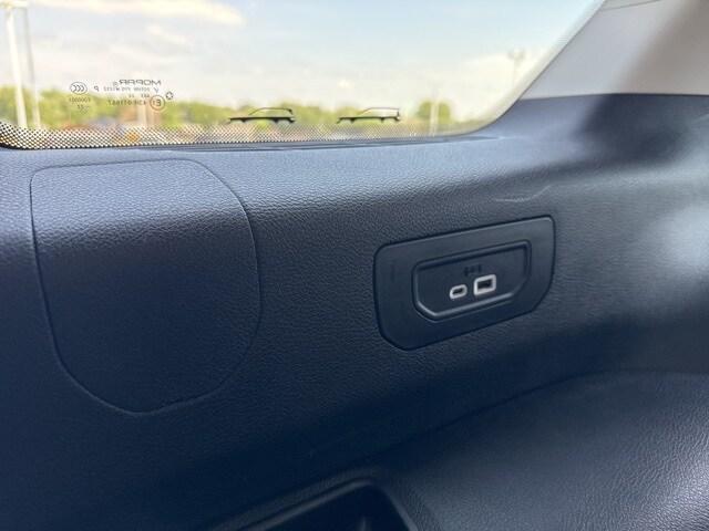 used 2023 Jeep Grand Cherokee L car