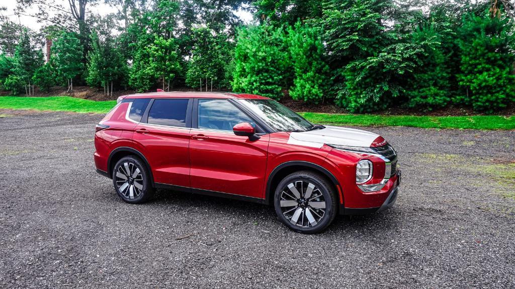 new 2025 Mitsubishi Outlander car, priced at $40,360