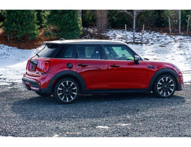 used 2023 MINI Hardtop car, priced at $20,495