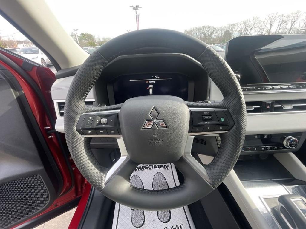 new 2023 Mitsubishi Outlander car, priced at $38,960