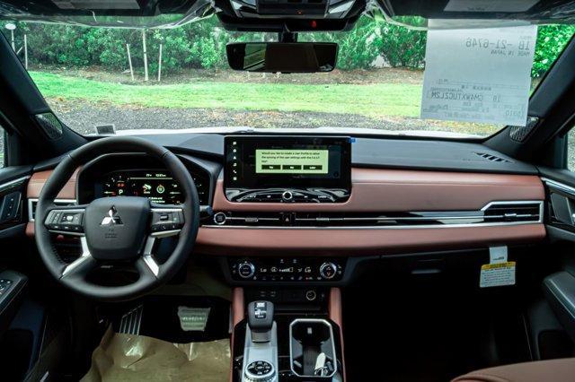 new 2025 Mitsubishi Outlander car, priced at $45,288