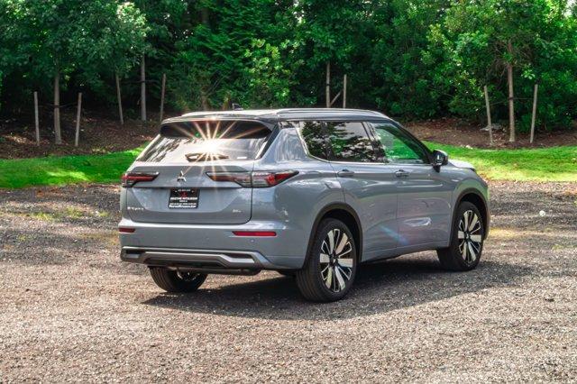 new 2025 Mitsubishi Outlander car, priced at $45,288