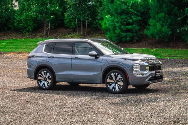 new 2025 Mitsubishi Outlander car, priced at $45,288