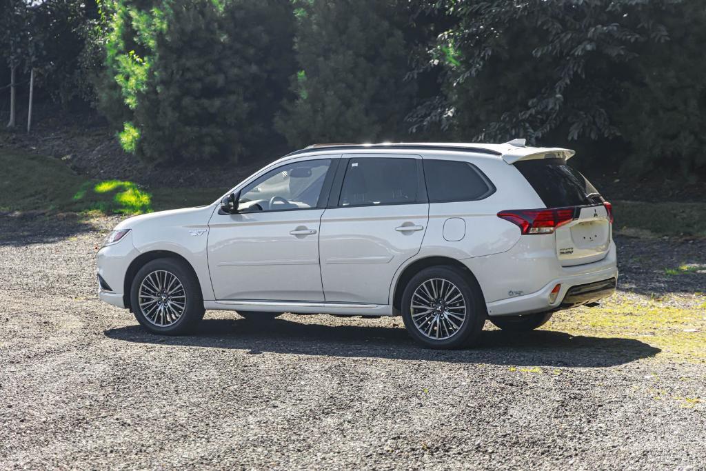 used 2021 Mitsubishi Outlander PHEV car, priced at $15,595