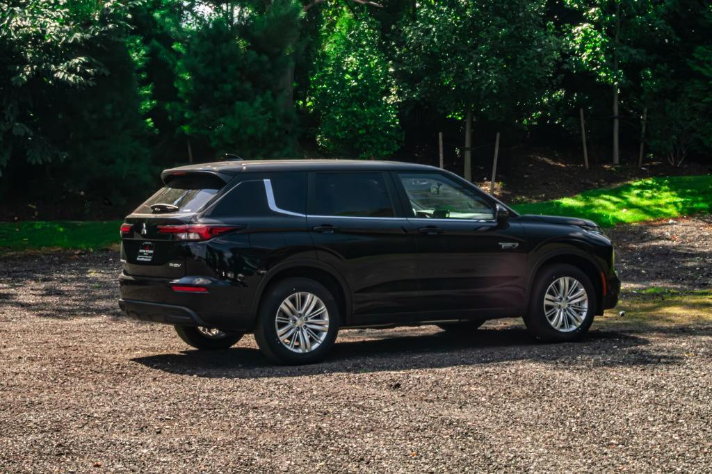 new 2025 Mitsubishi Outlander PHEV car, priced at $42,356