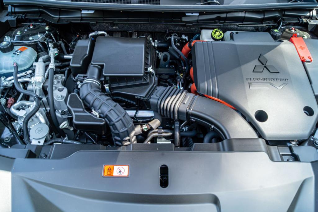 new 2025 Mitsubishi Outlander PHEV car, priced at $42,356