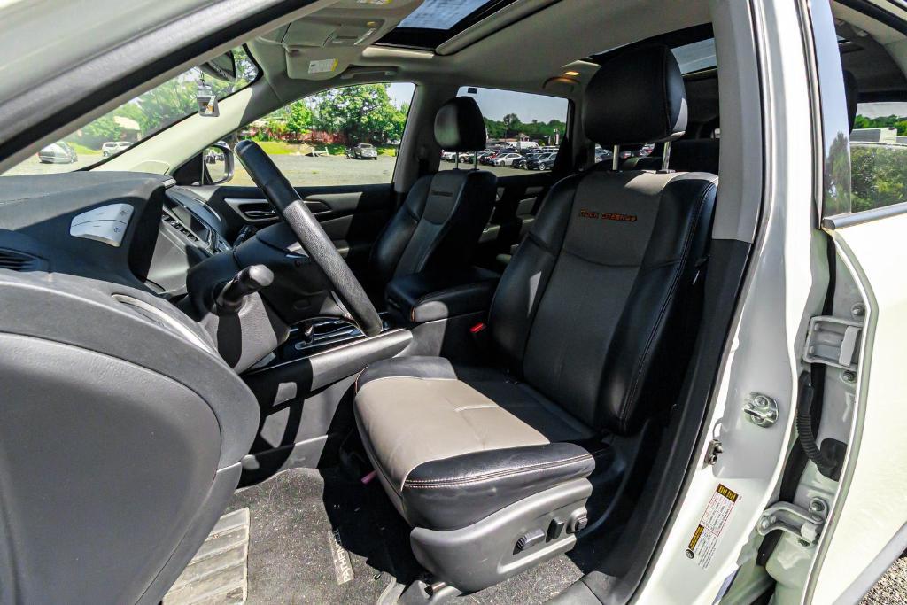 used 2020 Nissan Pathfinder car, priced at $13,595