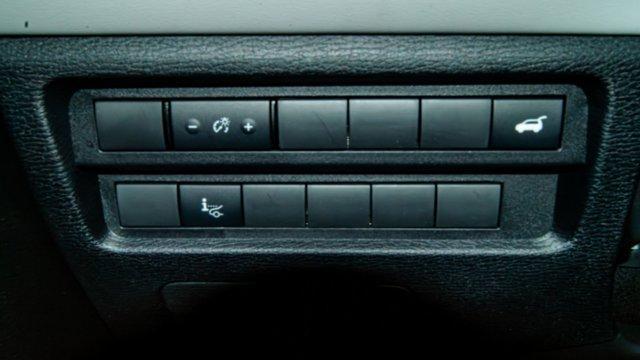 new 2025 Mitsubishi Outlander car, priced at $45,321