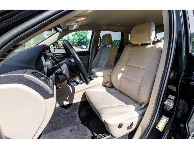 used 2022 Jeep Grand Cherokee WK car, priced at $17,995