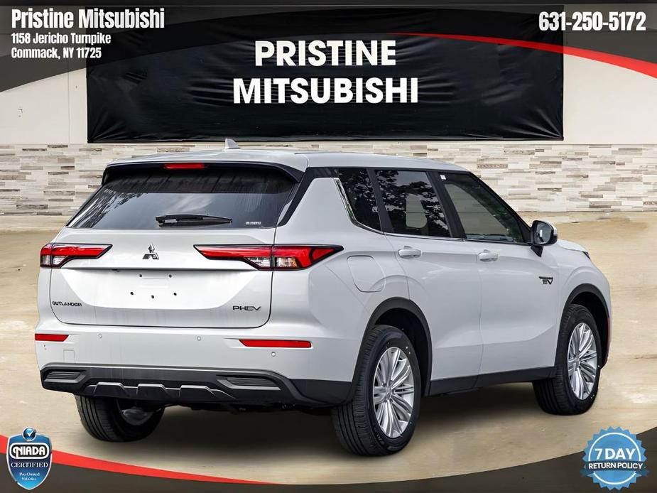 new 2024 Mitsubishi Outlander PHEV car