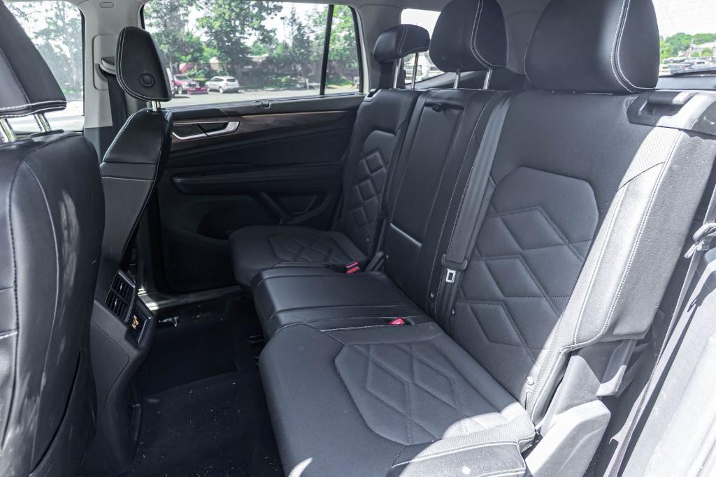 used 2024 Volkswagen Atlas car, priced at $26,195