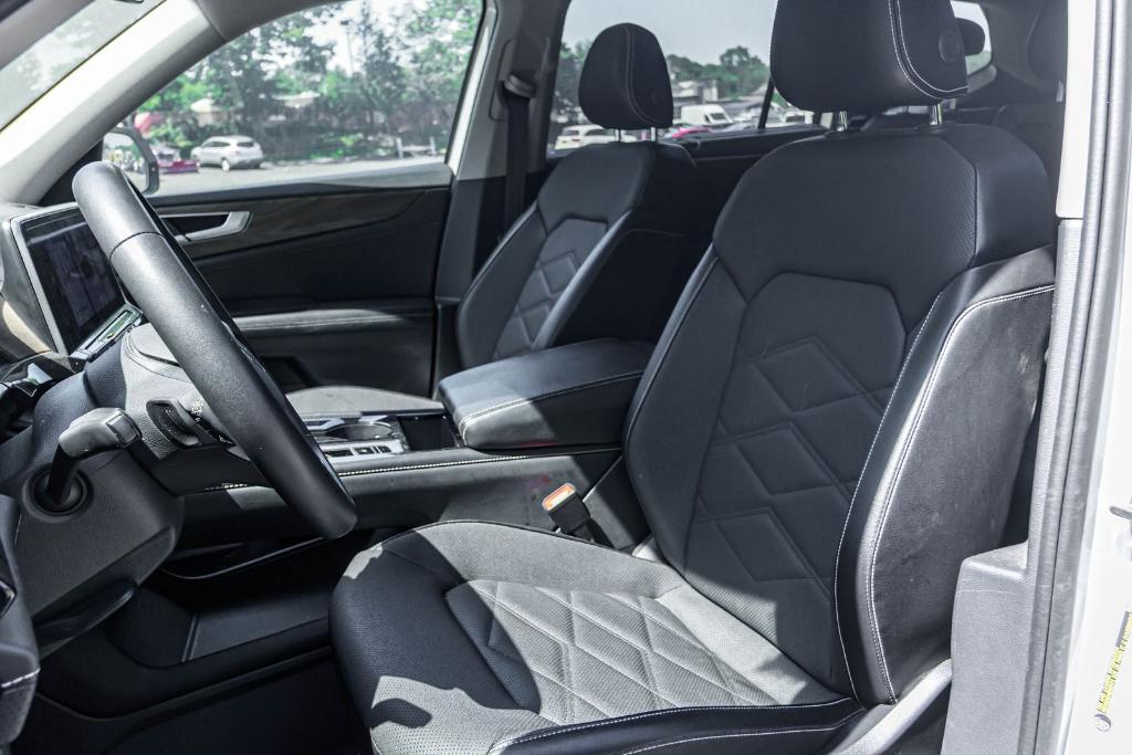 used 2024 Volkswagen Atlas car, priced at $26,195