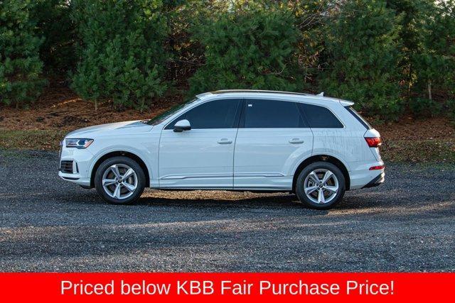used 2022 Audi Q7 car, priced at $25,995