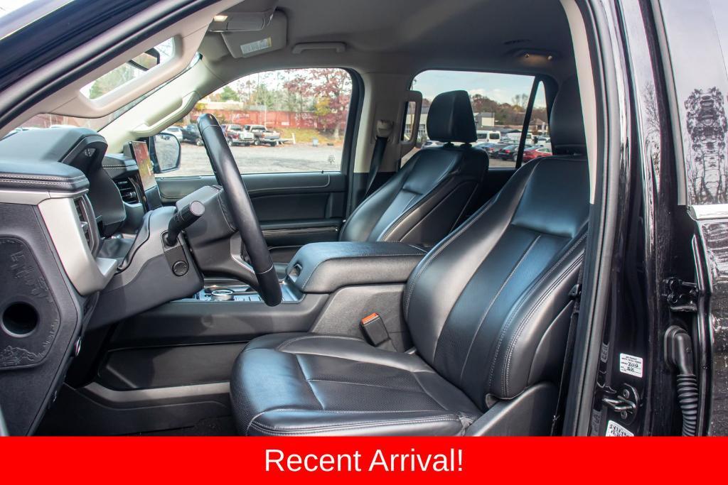 used 2024 Ford Expedition car, priced at $35,795