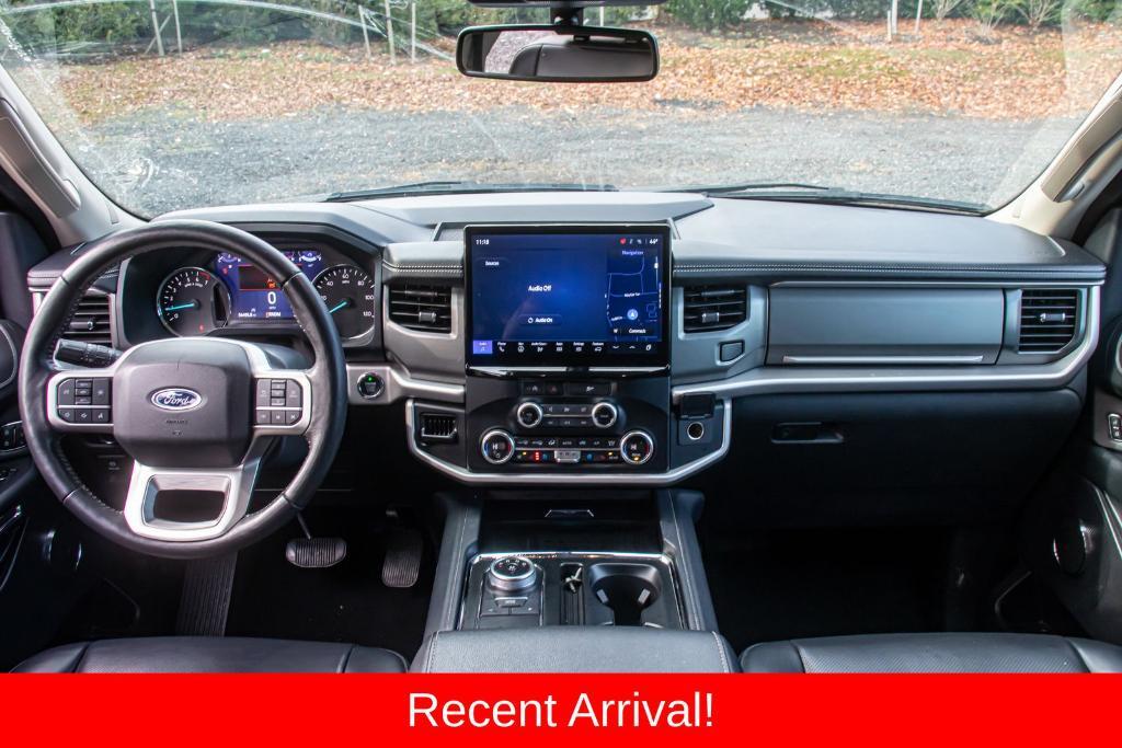 used 2024 Ford Expedition car, priced at $35,795
