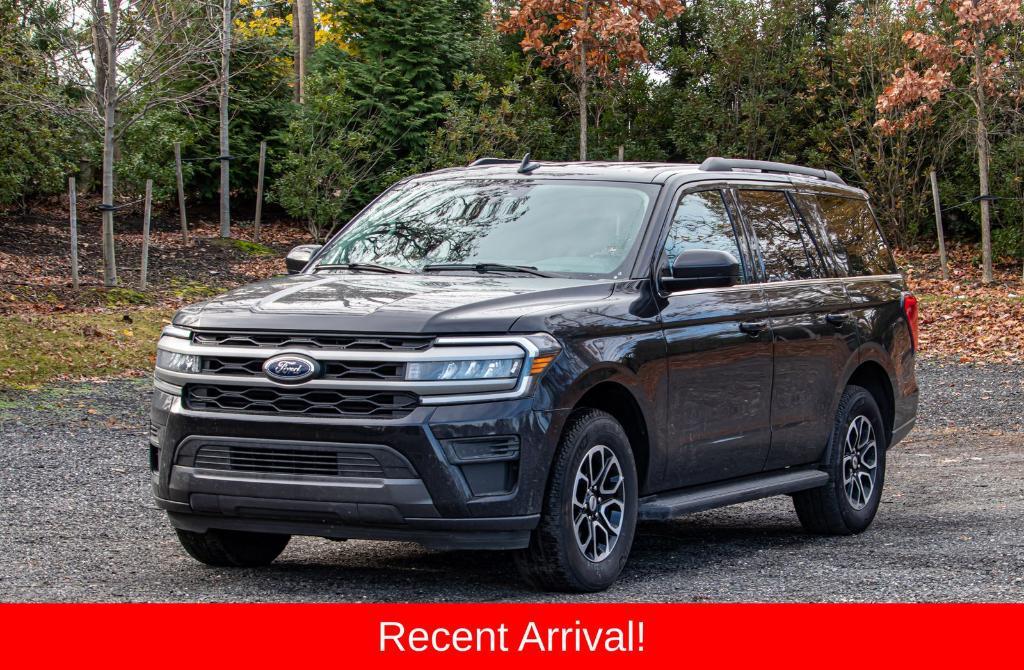 used 2024 Ford Expedition car, priced at $35,795