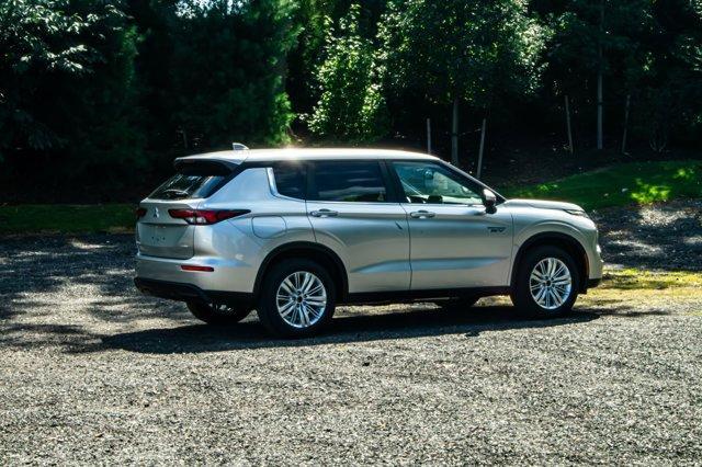new 2025 Mitsubishi Outlander PHEV car, priced at $42,356