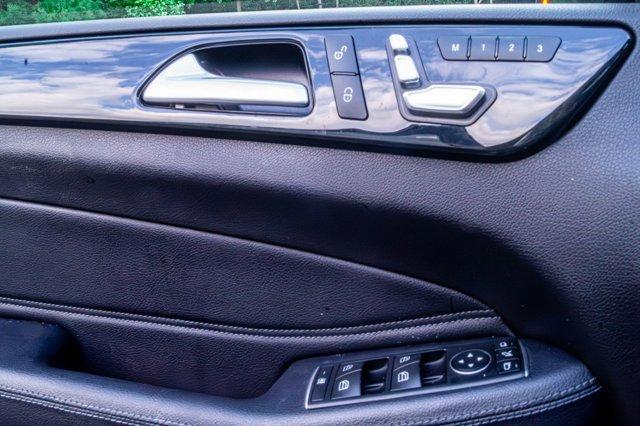 used 2019 Mercedes-Benz GLE 400 car, priced at $17,795