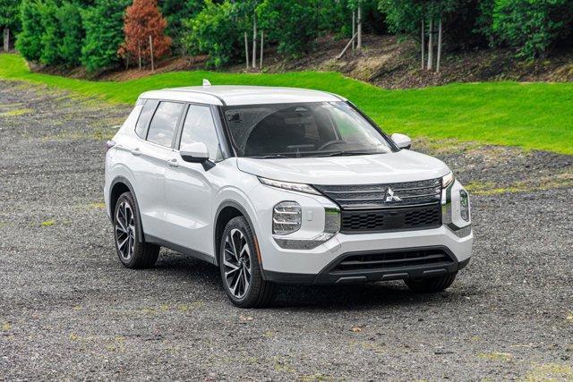 used 2022 Mitsubishi Outlander car, priced at $17,495