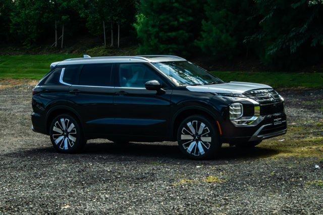 new 2025 Mitsubishi Outlander car, priced at $45,277
