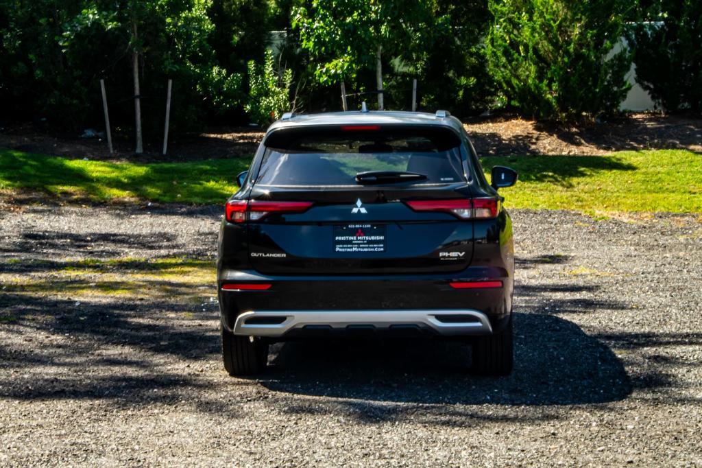 new 2025 Mitsubishi Outlander car, priced at $43,894