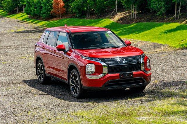 used 2022 Mitsubishi Outlander car, priced at $18,795