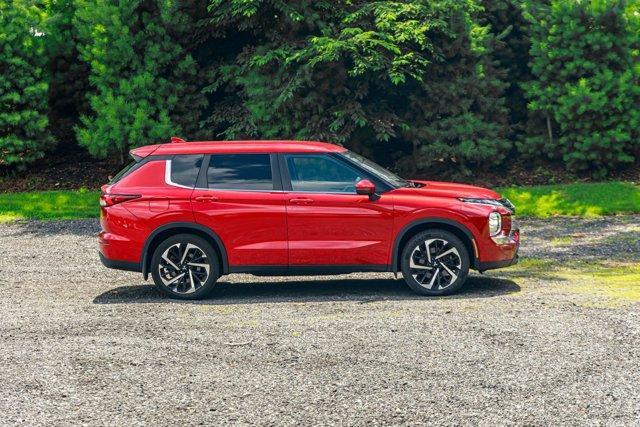 used 2022 Mitsubishi Outlander car, priced at $18,795