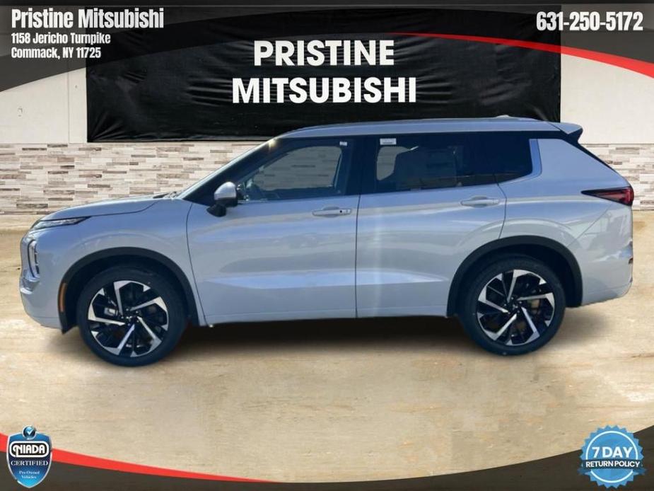 new 2024 Mitsubishi Outlander car, priced at $39,905