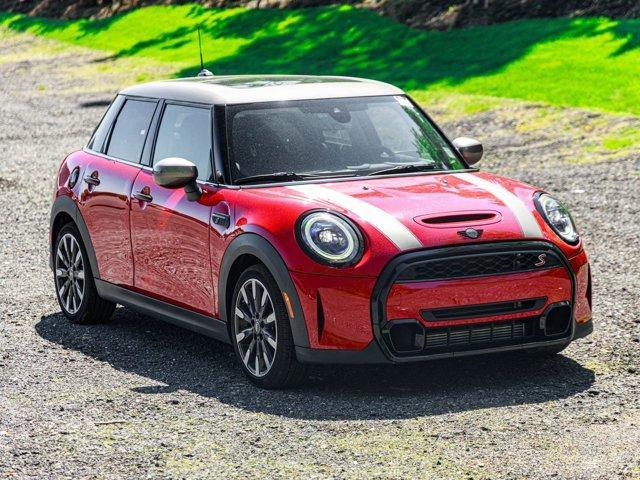 used 2023 MINI Hardtop car, priced at $18,895