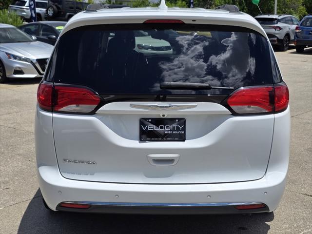 used 2017 Chrysler Pacifica car, priced at $13,800