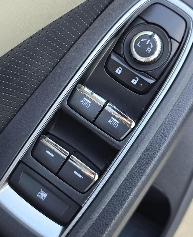 used 2023 Subaru Ascent car, priced at $25,800