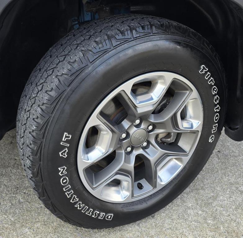 used 2019 Jeep Cherokee car, priced at $19,800