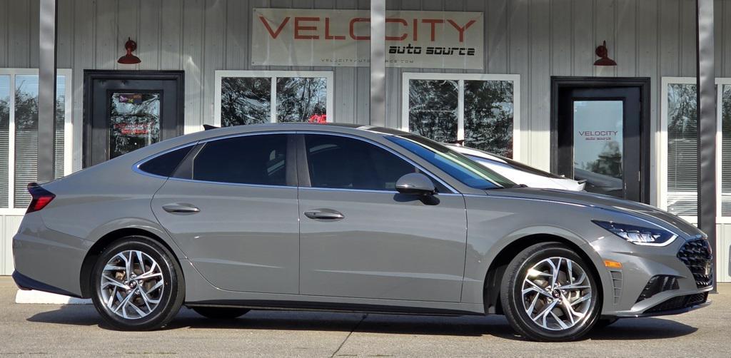 used 2022 Hyundai Sonata car, priced at $19,680