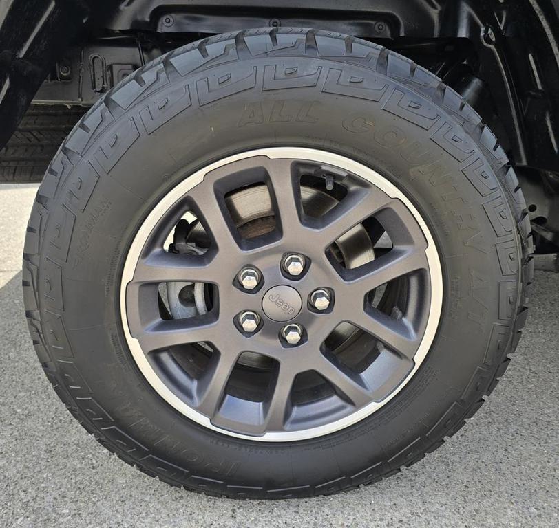 used 2021 Jeep Gladiator car, priced at $26,800