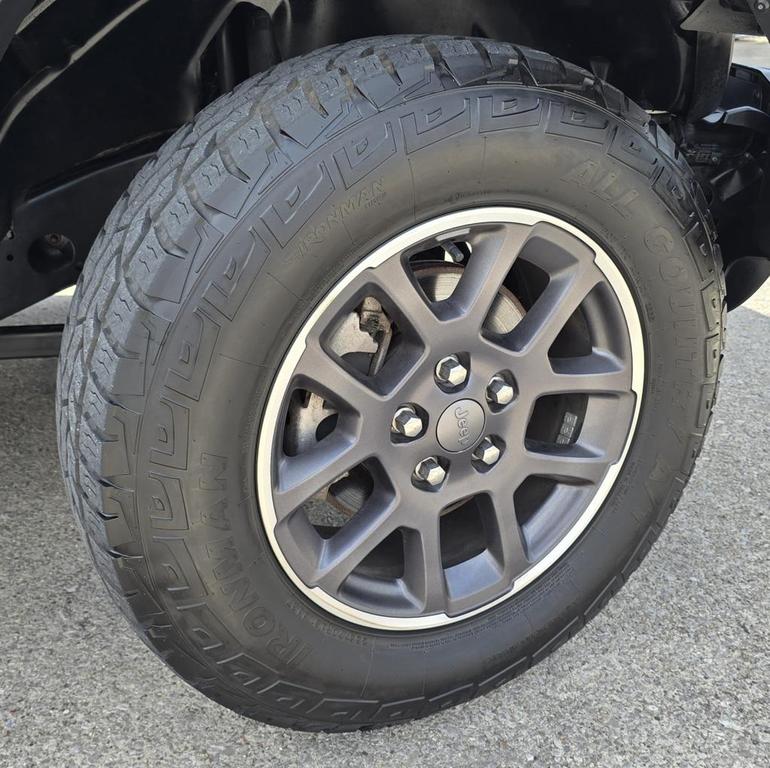 used 2021 Jeep Gladiator car, priced at $26,800