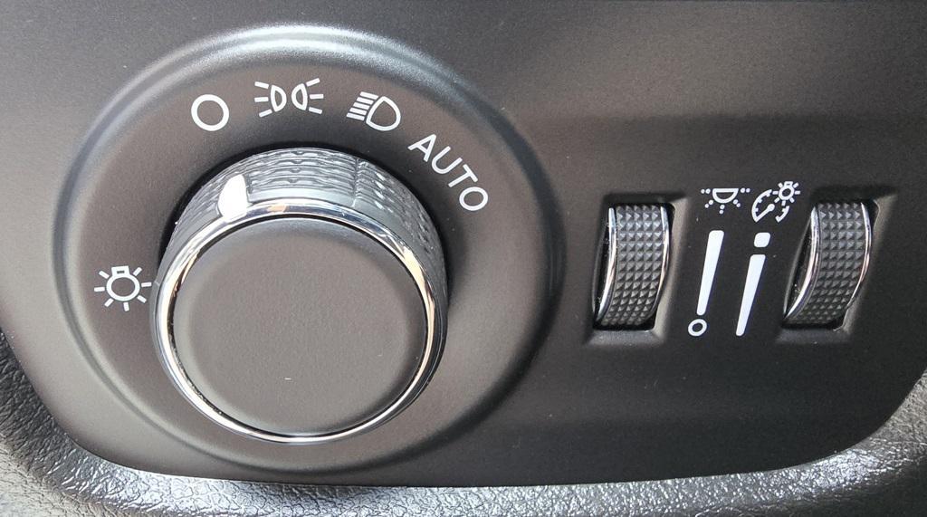 used 2023 Jeep Grand Cherokee L car, priced at $29,800