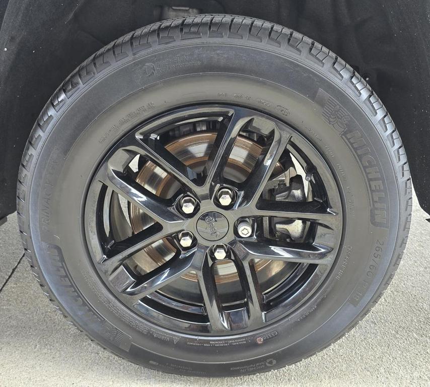 used 2023 Jeep Grand Cherokee L car, priced at $29,800