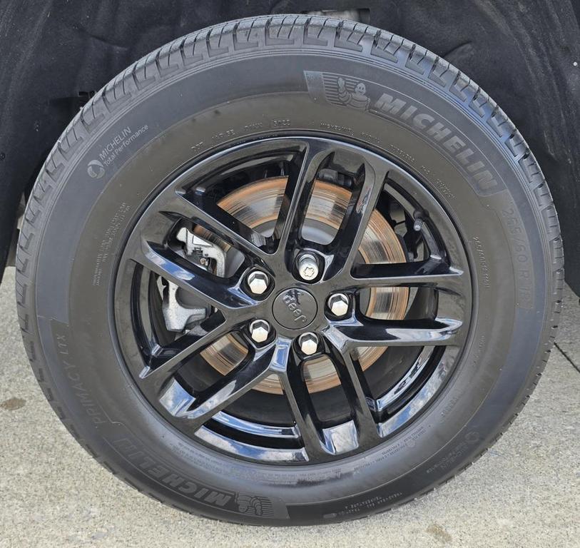 used 2023 Jeep Grand Cherokee L car, priced at $29,800