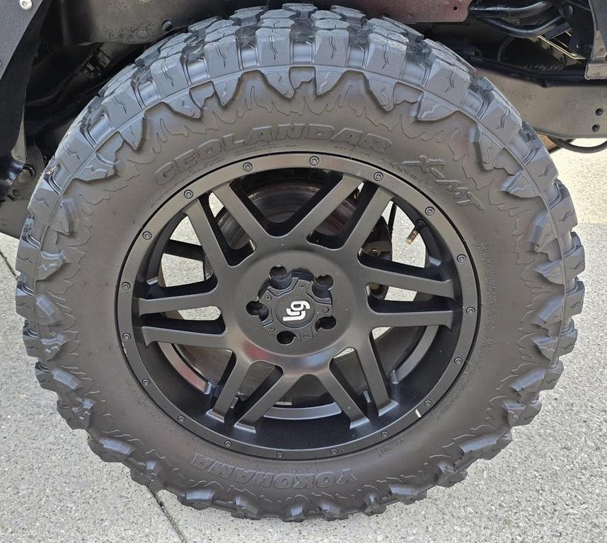 used 2015 Jeep Wrangler Unlimited car, priced at $22,800