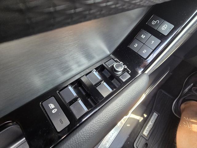 used 2018 Land Rover Range Rover Velar car, priced at $25,800
