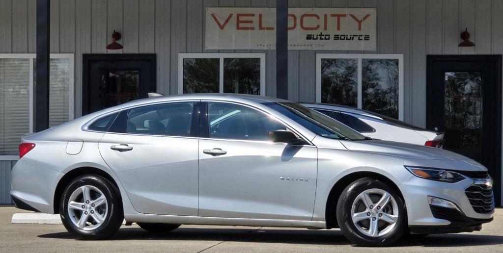 used 2019 Chevrolet Malibu car, priced at $11,800
