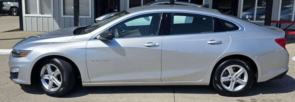 used 2019 Chevrolet Malibu car, priced at $11,800