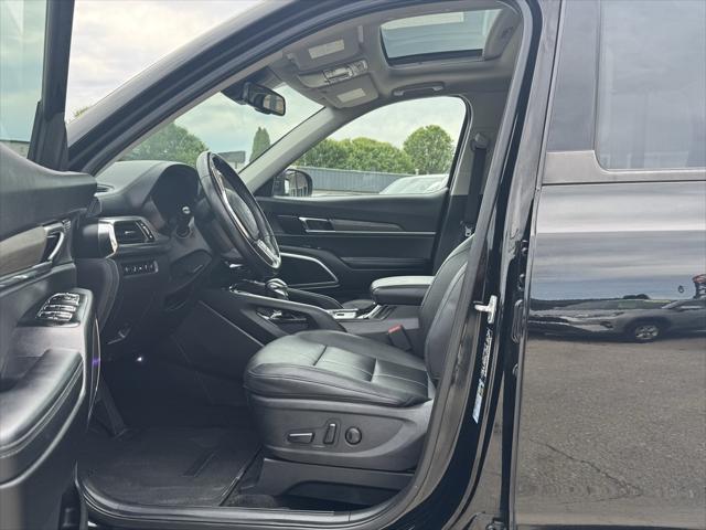 used 2022 Kia Telluride car, priced at $31,800