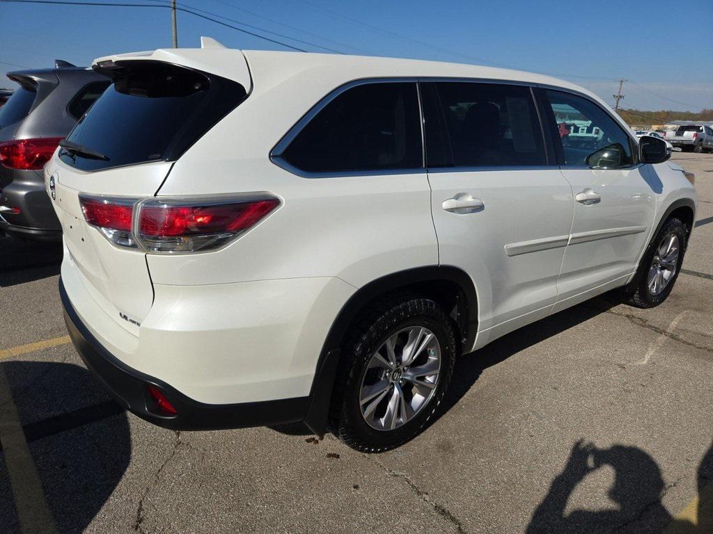used 2016 Toyota Highlander car, priced at $21,800