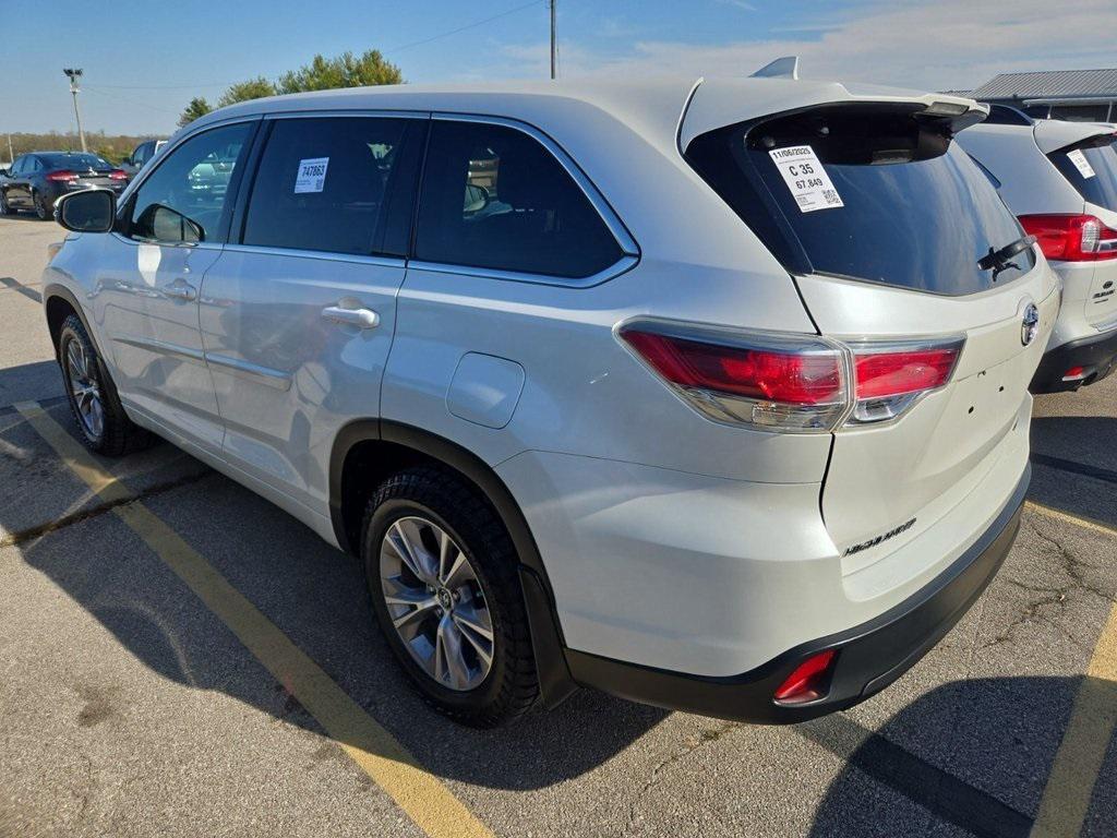 used 2016 Toyota Highlander car, priced at $21,800