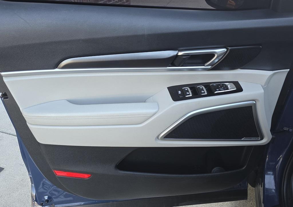 used 2023 Kia Telluride car, priced at $29,800