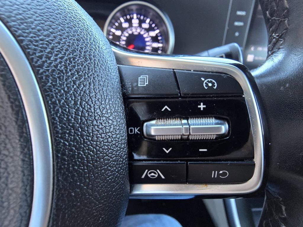 used 2022 Kia Carnival car, priced at $24,800