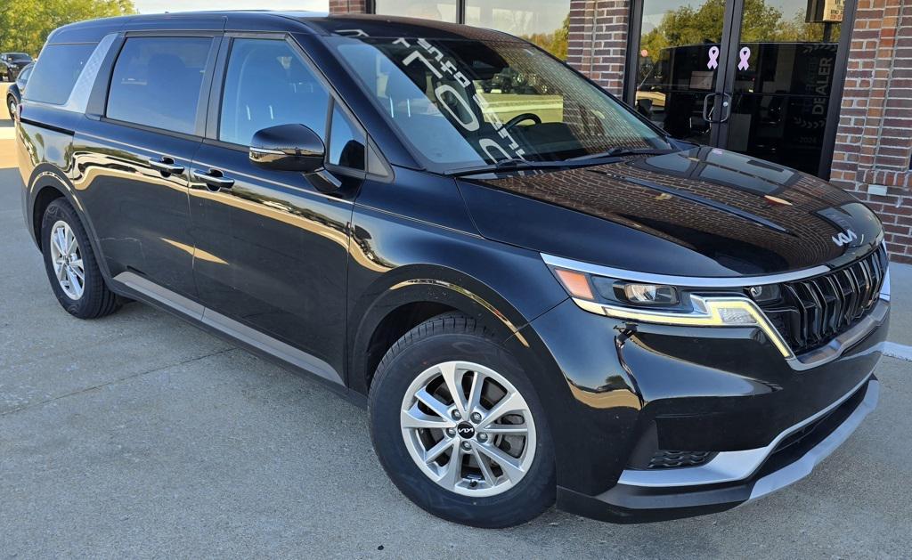 used 2022 Kia Carnival car, priced at $24,800