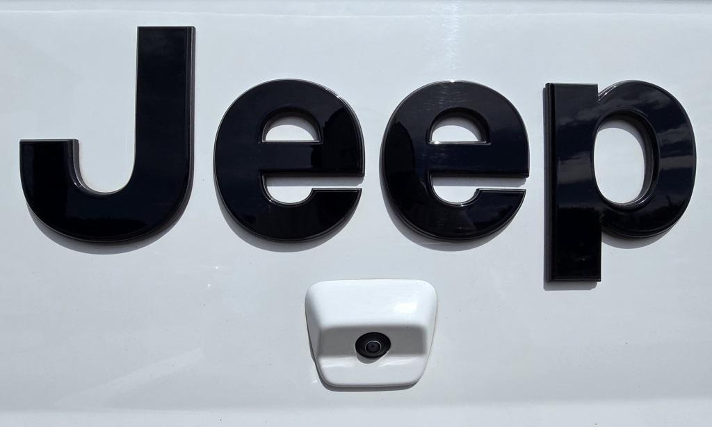 used 2021 Jeep Gladiator car, priced at $32,800